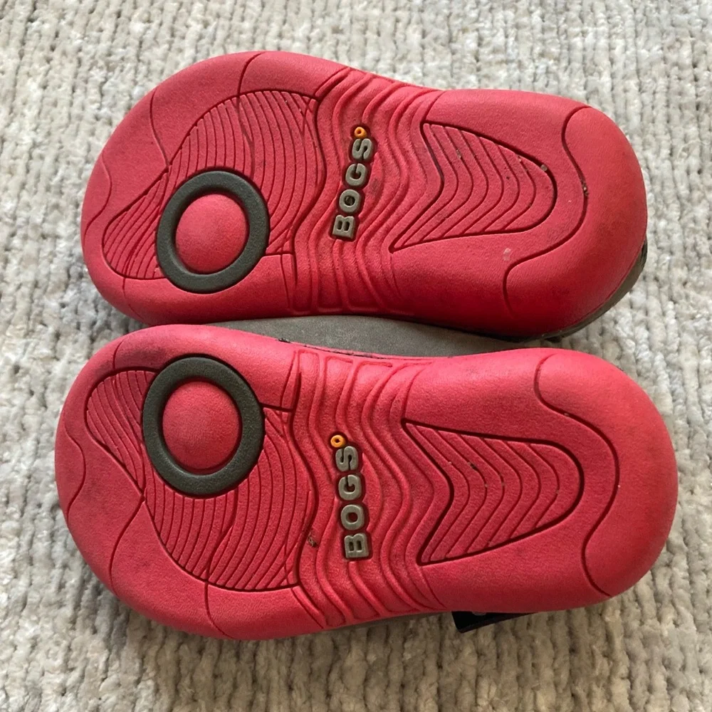 Bogs Leather Baby Booties Early Walker Shoes Size 4‎ Gray Red
